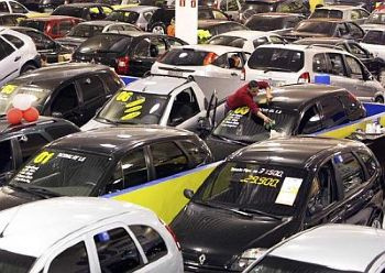 File:Financiamento de veiculos 2593.jpg